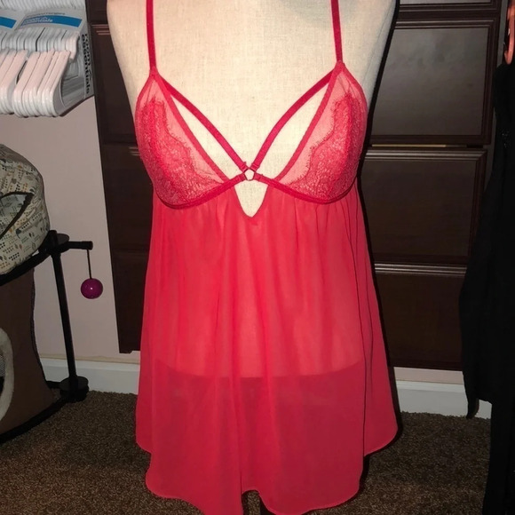 Victoria’s Secret Sheer Strappy Teddy w Lace Details 💋​​​​​​​​​​ - Picture 1 of 5
